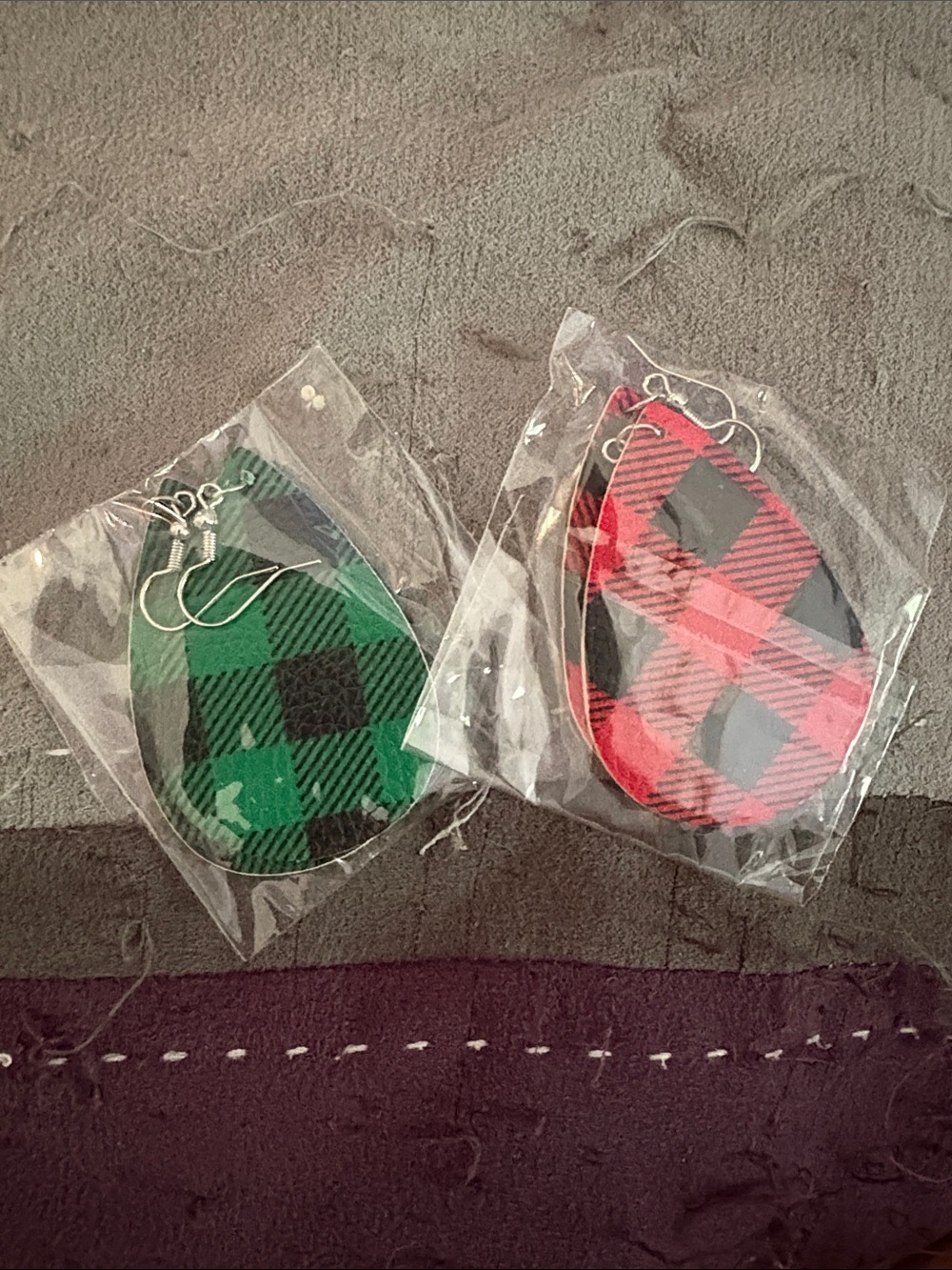 Plaid Teardrop Dangle Earrings - Green & Red
